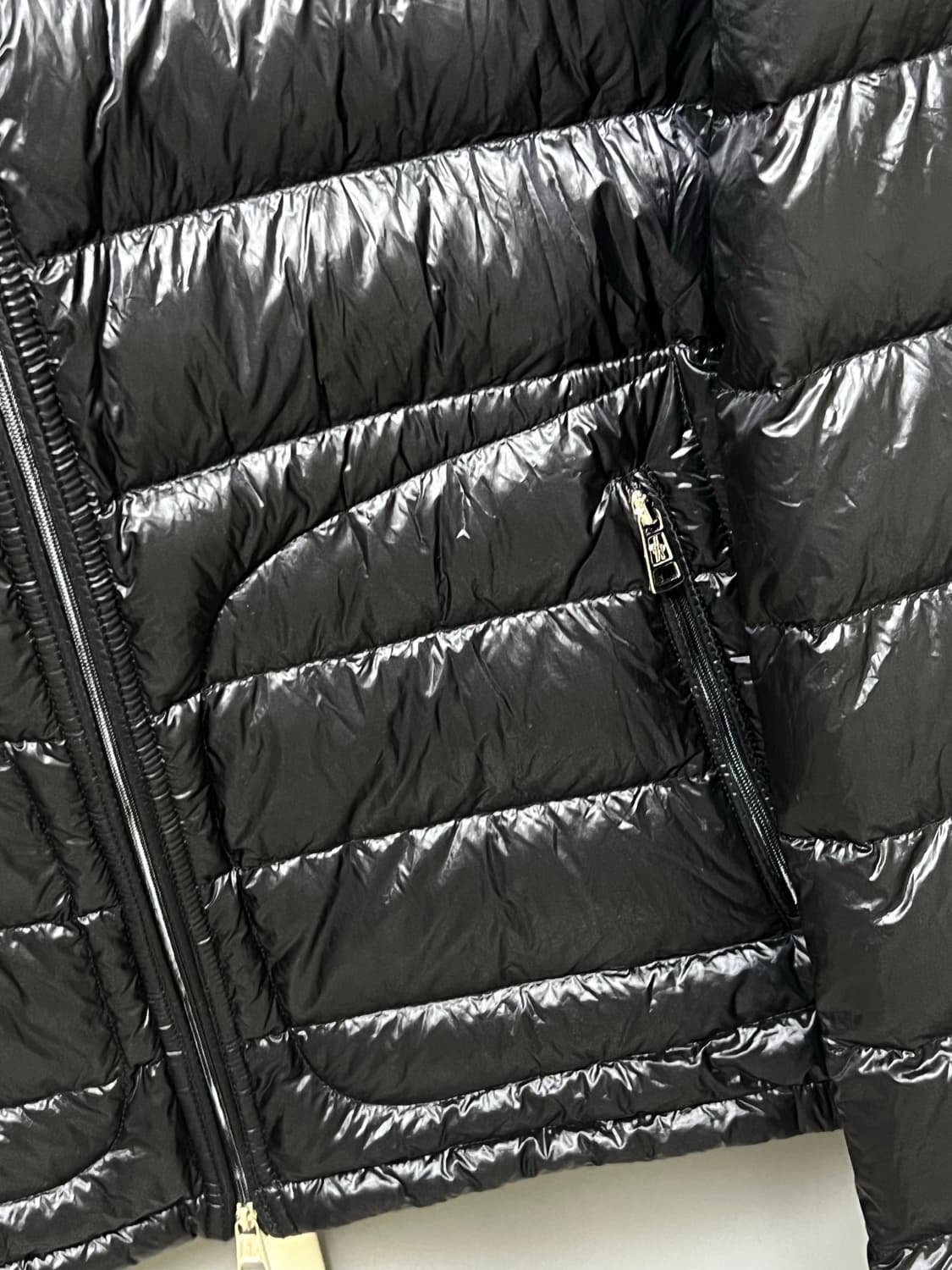 [정품] 새상품급 / 3 몽클레어 아코루스 경량패딩 블랙 상품이미지5