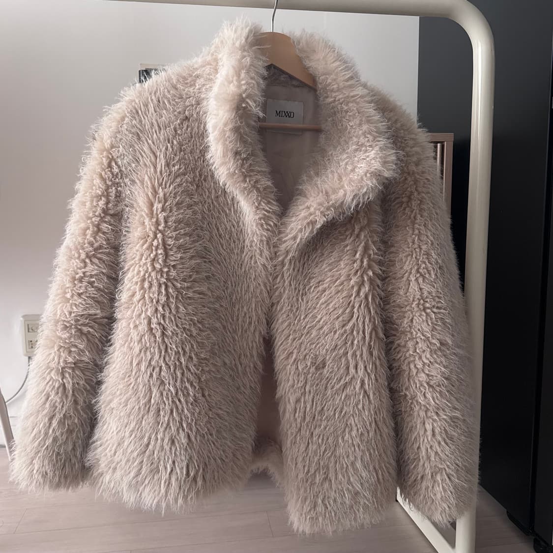 Mixxo 미쏘 베이지 퍼자켓 M (실착샷 O) 상품이미지5