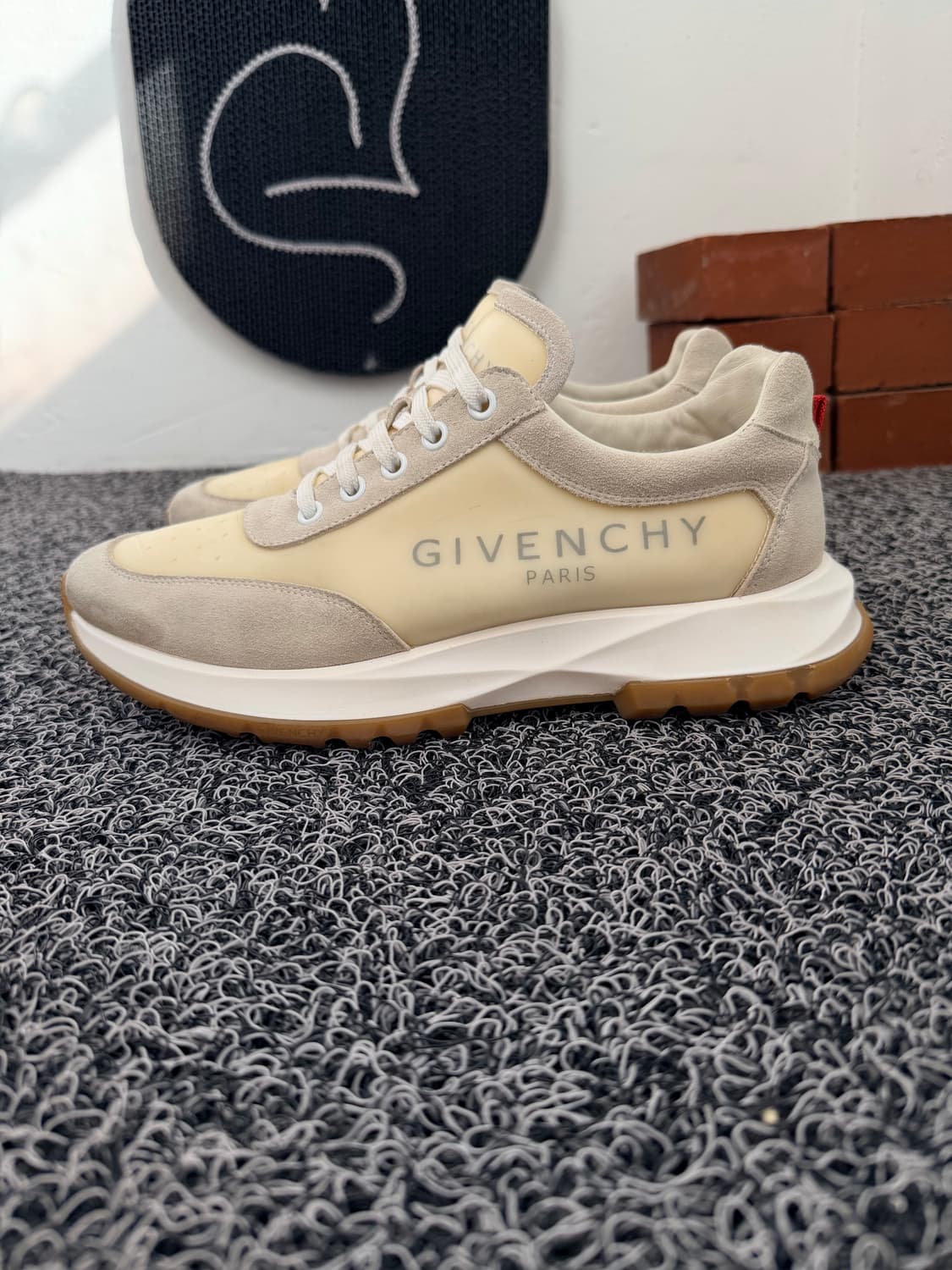 지방시(Givenchy) GIV 1 스니커즈 - 라이트 베이지 & 스웨이 상품이미지2