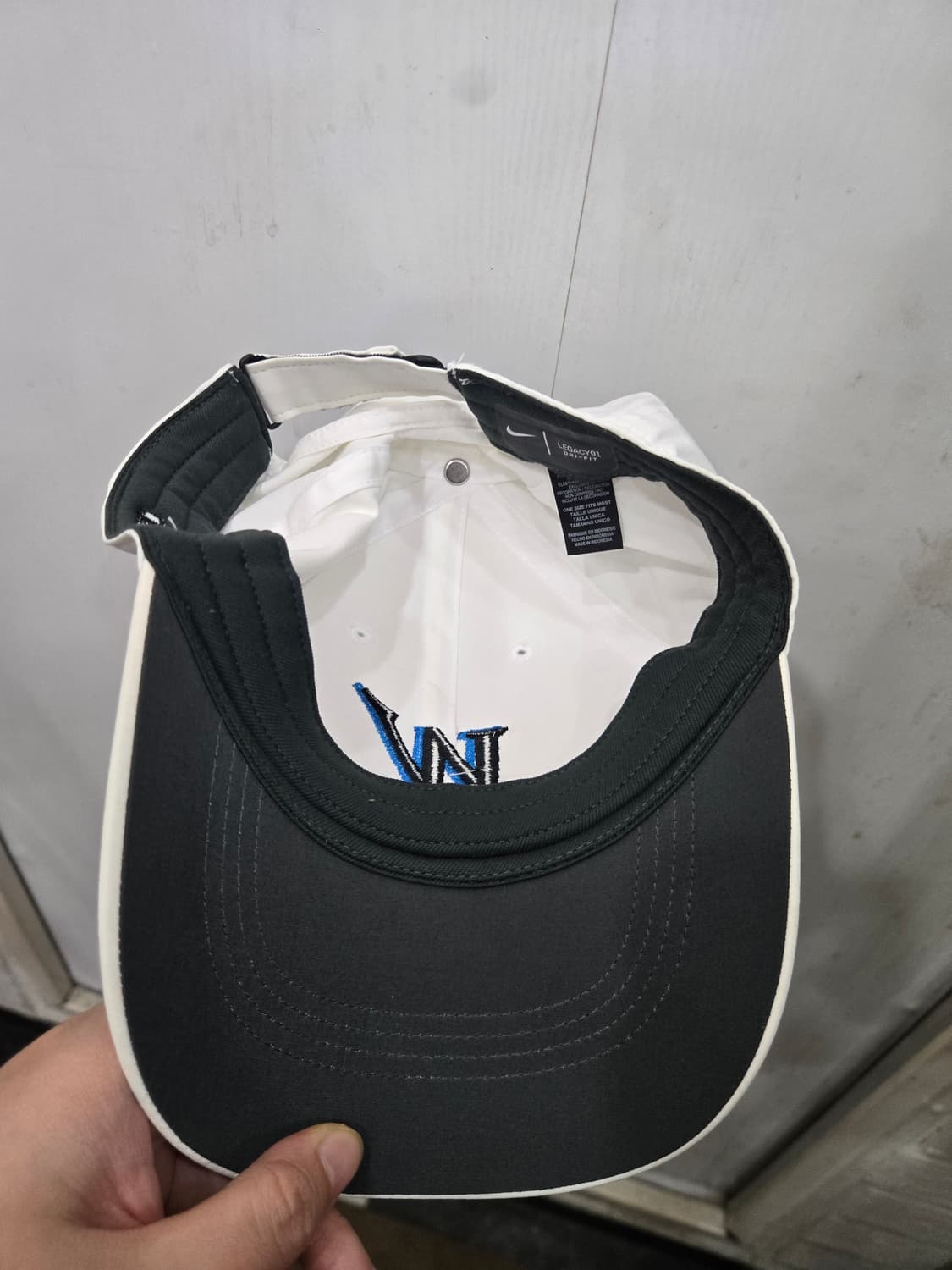 NIKE 나이키 볼캡 모자! 화이트 색상 볼캡! 상품이미지4