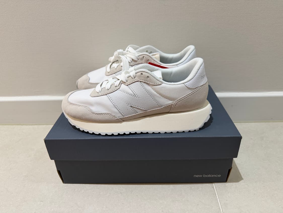 뉴발란스 237 팀버울프 샌드 245 새상품 상품이미지1