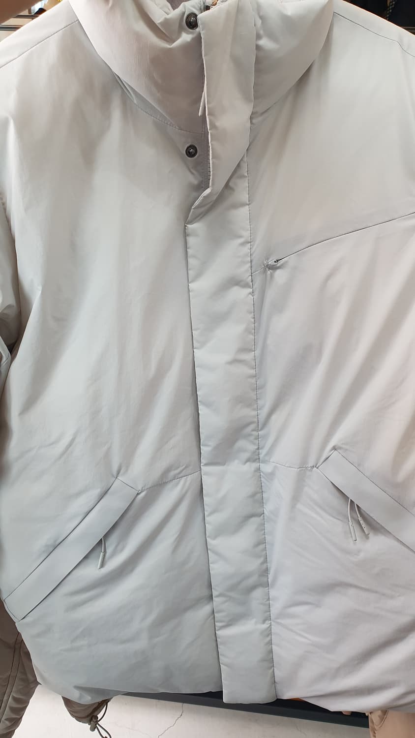 블랙야크 올드제로다운패딩90
몇번입지않아상태좋음 상품이미지8