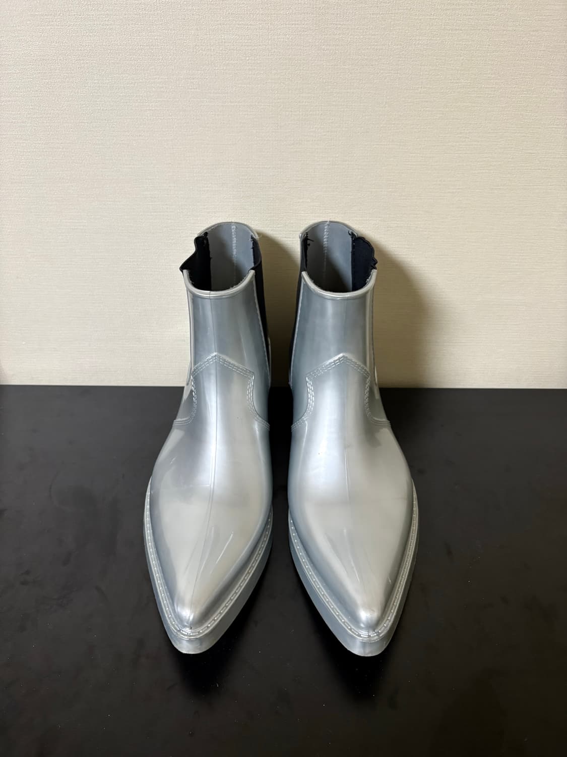 라프시몬스 캘빈클라인 205w39nyc 러버 부츠 실버 43 상품이미지2