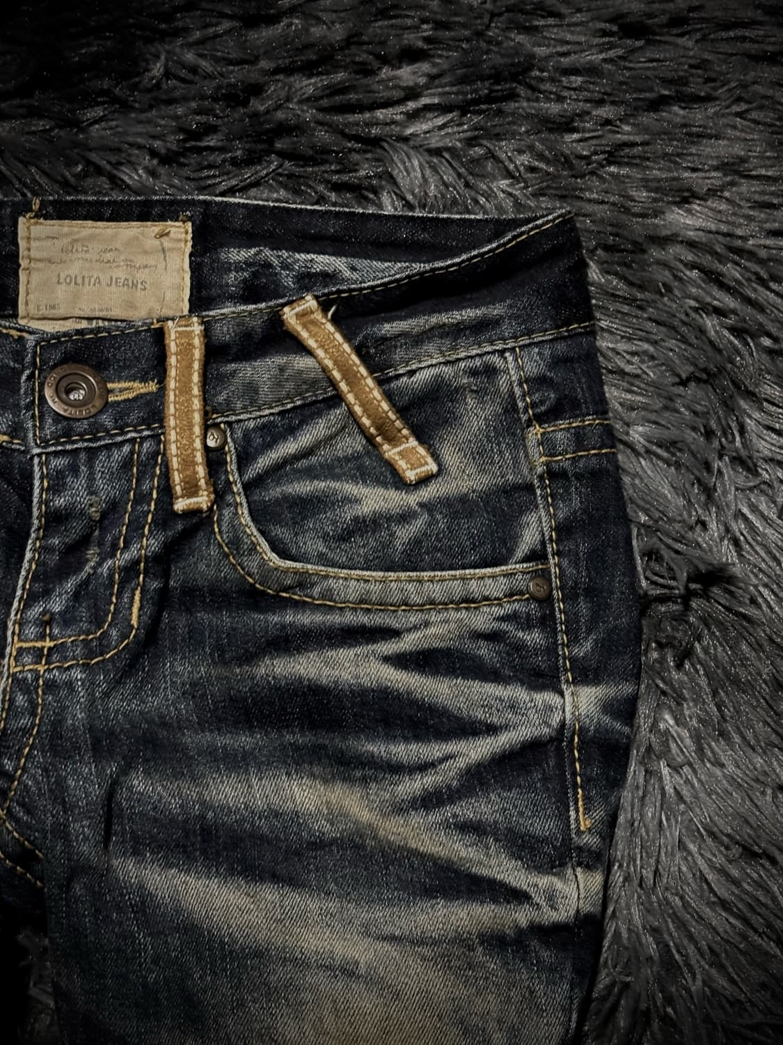 LOLITA JEANS 워싱 레터링 자수 지퍼 포켓 부츠컷 데님팬츠 상품이미지6