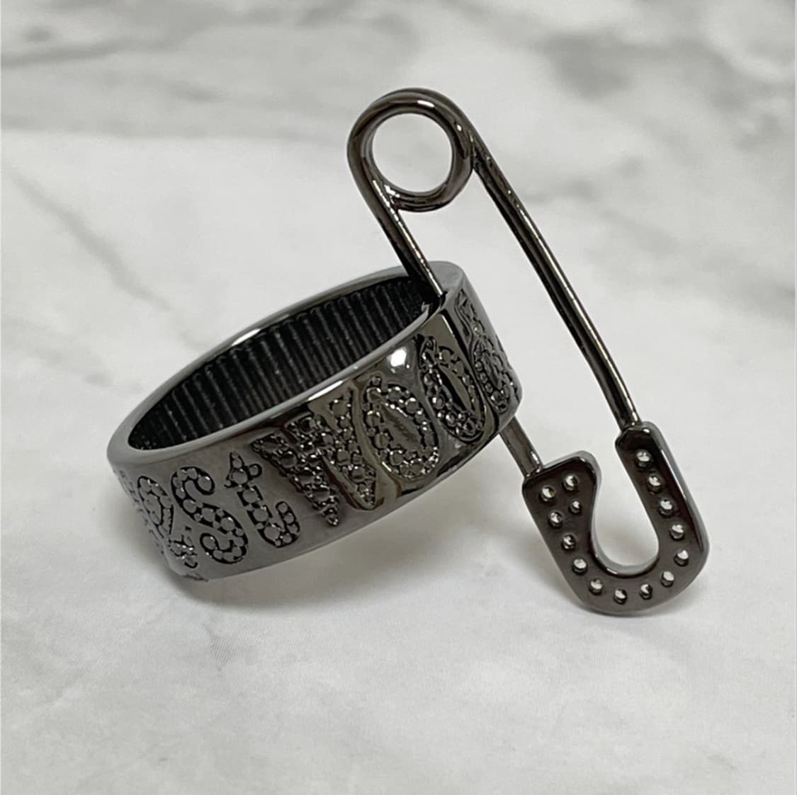 비비안웨스트우드 아카이브 그레이실버 버논링 세이프티핀링 반지 상품이미지2