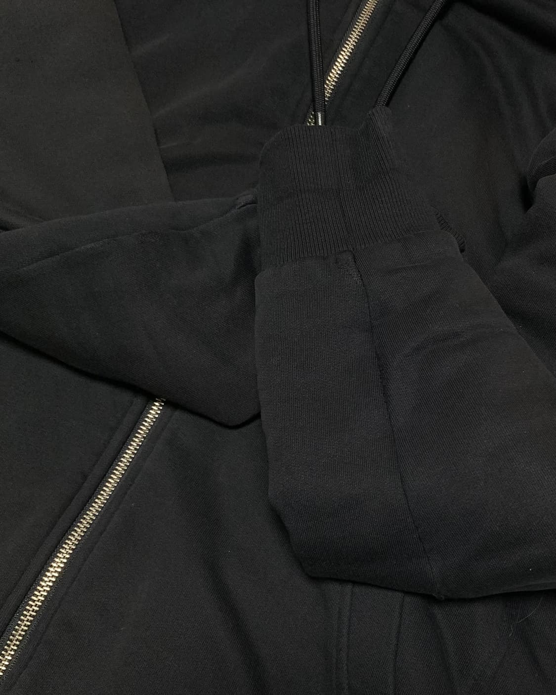 무스너클 블랙 버니스웨터 집업 상품이미지4