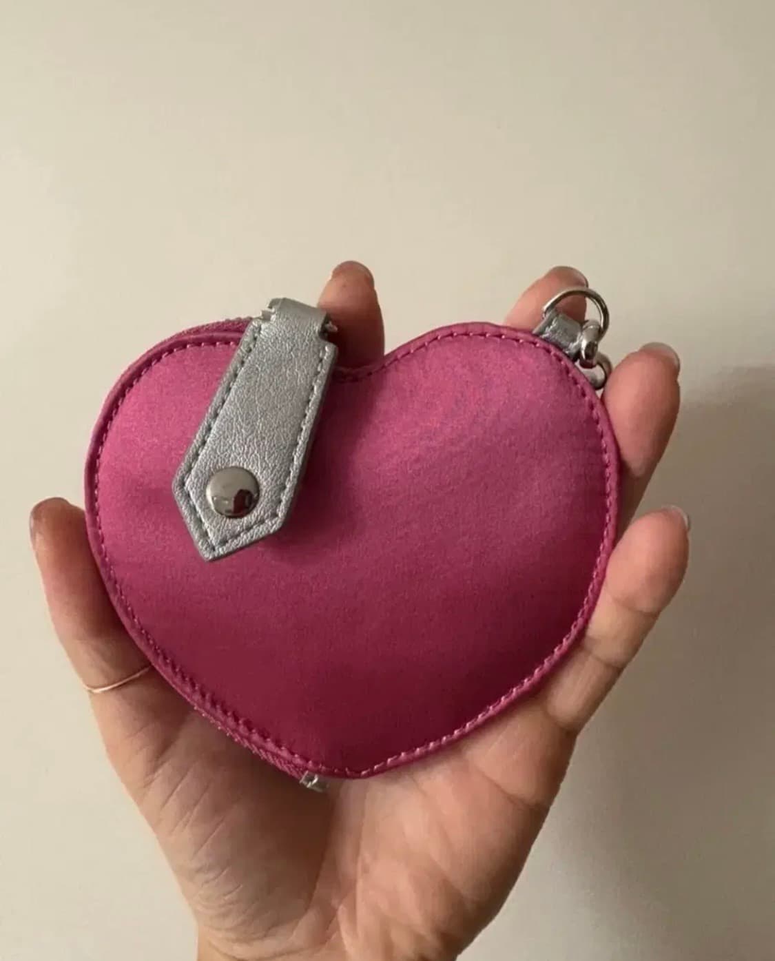 비비안웨스트우드 하트 동전 지갑 핑크 상품이미지3