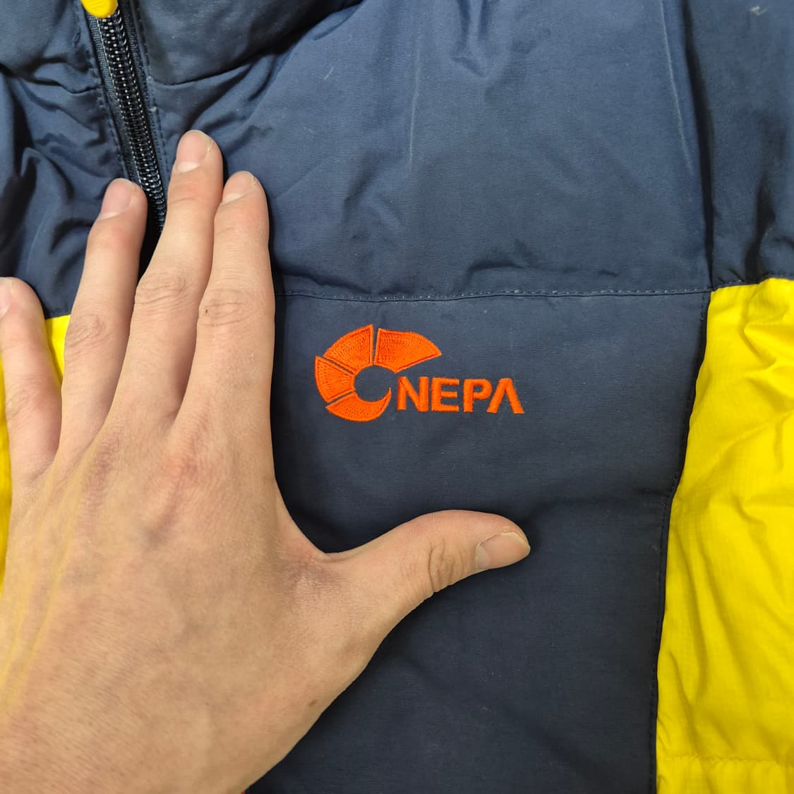 네파 에볼루션 750 배색 구스다운 리버시블 패딩 상품이미지6