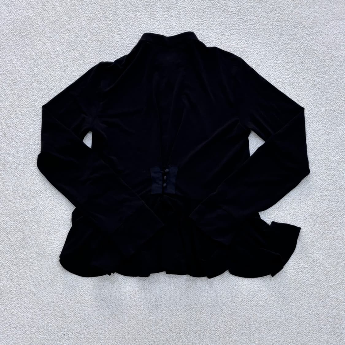 36 럭키슈에뜨 벨벳 프릴 블라우스 0330E 상품이미지2