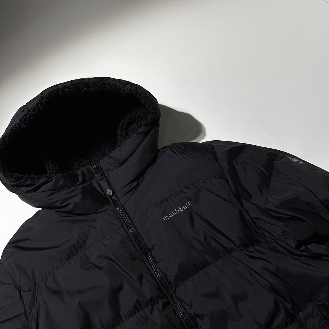 몽벨 24fw 리버시블 플리스 패딩 자켓 블랙 상품이미지7