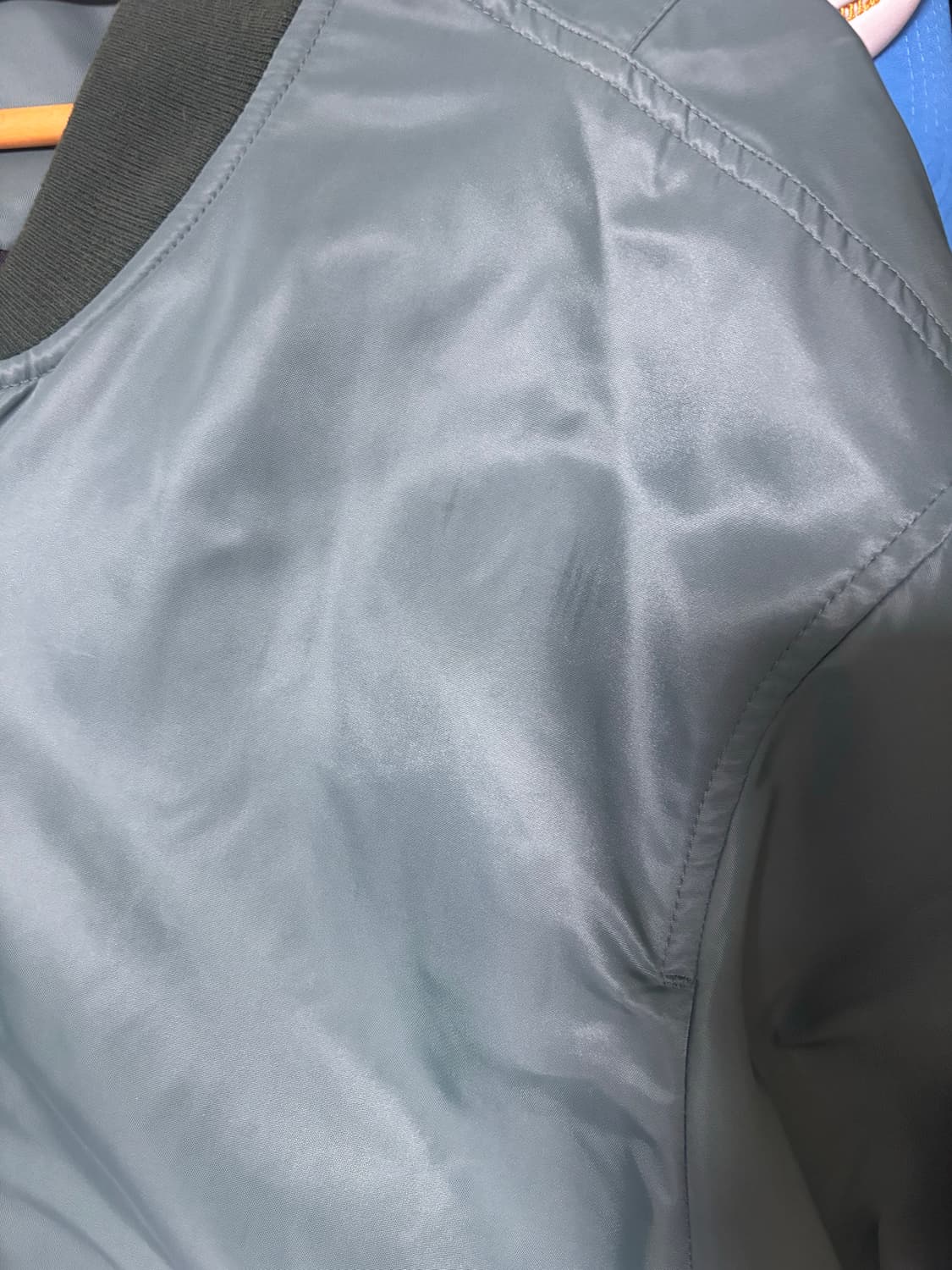 아크네 스튜디오 X 허니 퍼킹 디존 봄버 자켓 상품이미지3