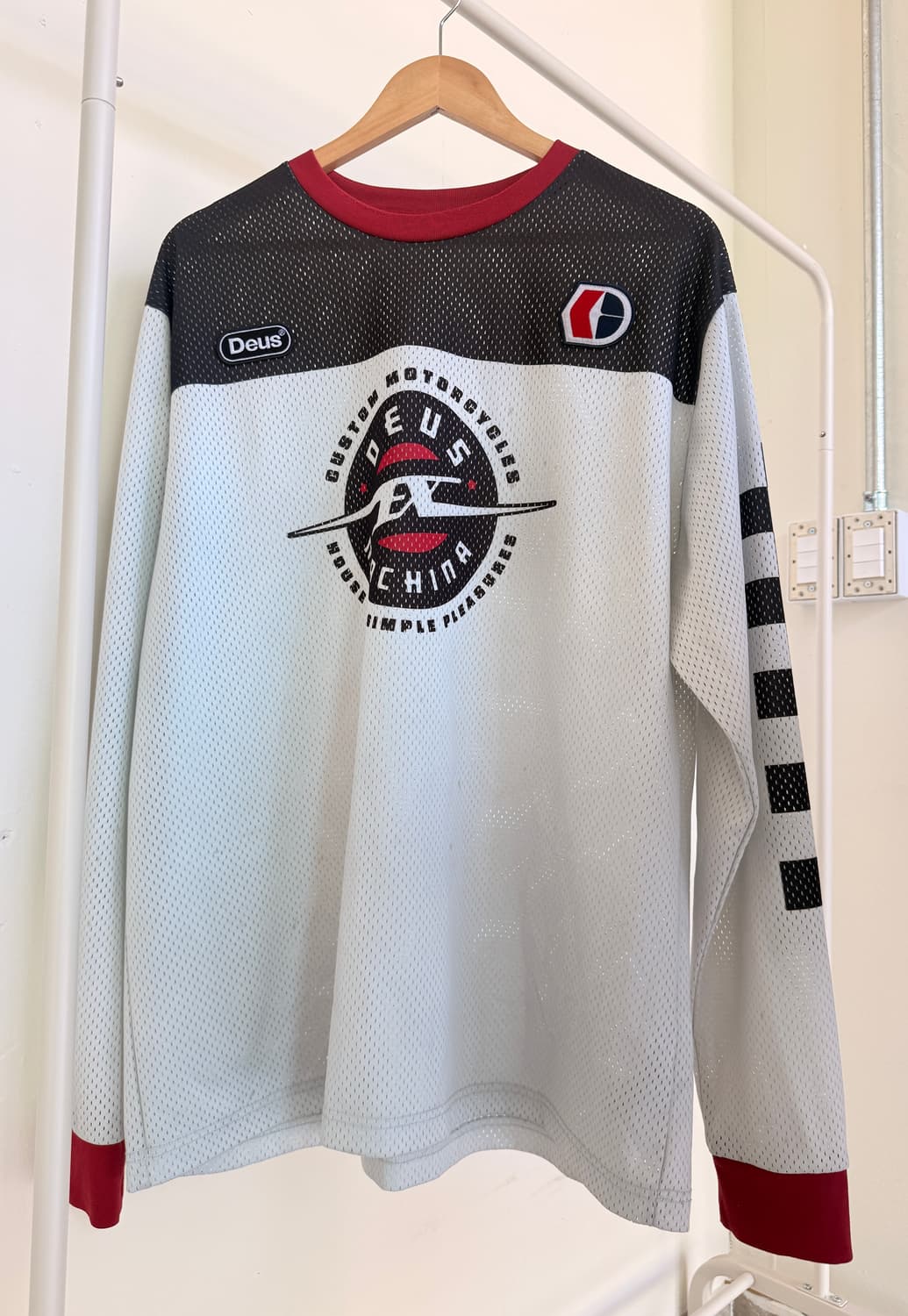 데우스 엑스 마키나(Deus Ex Machina)의 코스모스 모토 저지 상품이미지2