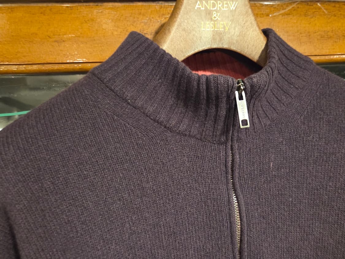 버버리 클래식 짚업니트 상품이미지8