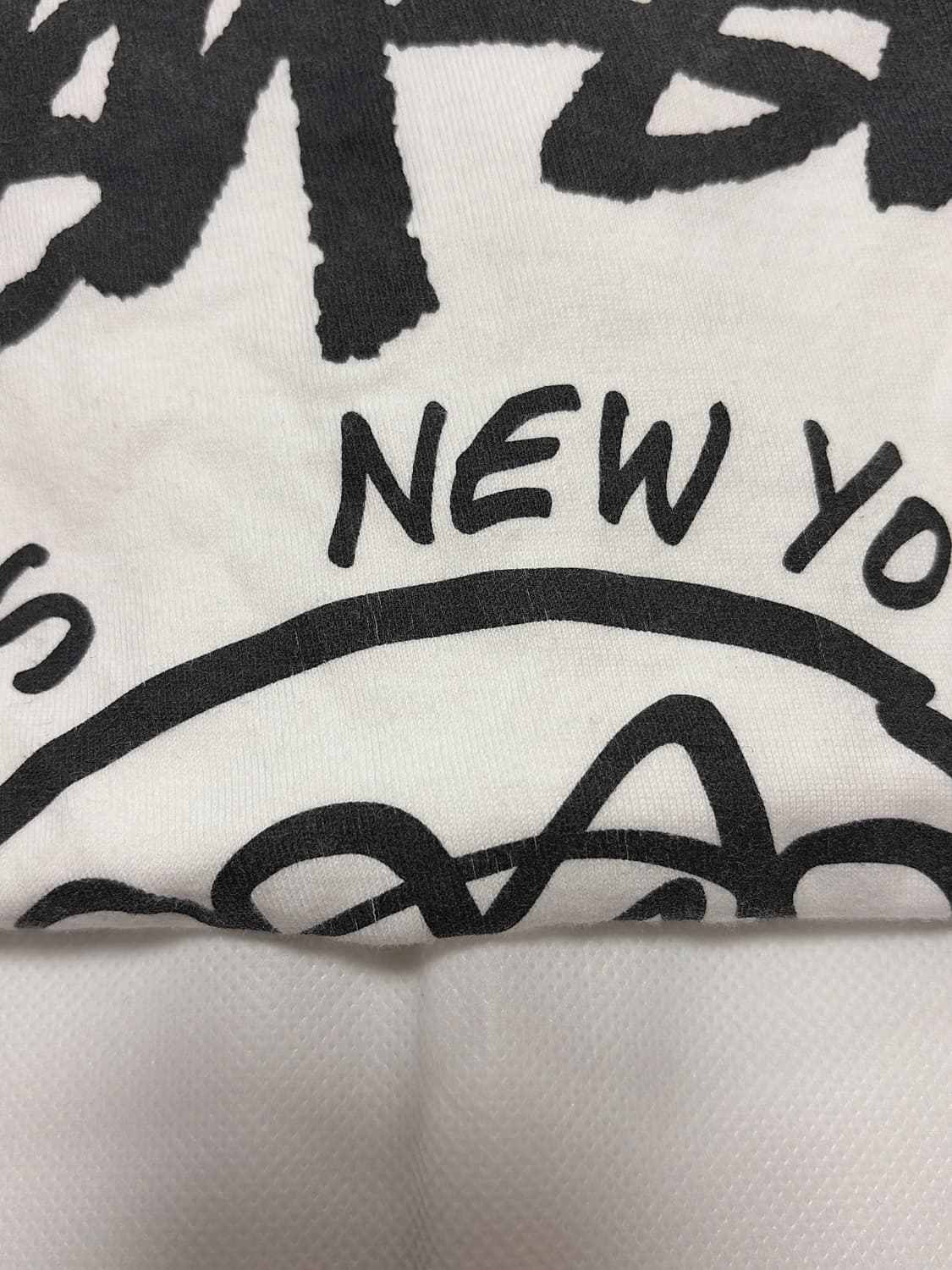 스투시 x 마크 제이콥스 40 월드투어 티셔츠 판매합니다. 상품이미지4