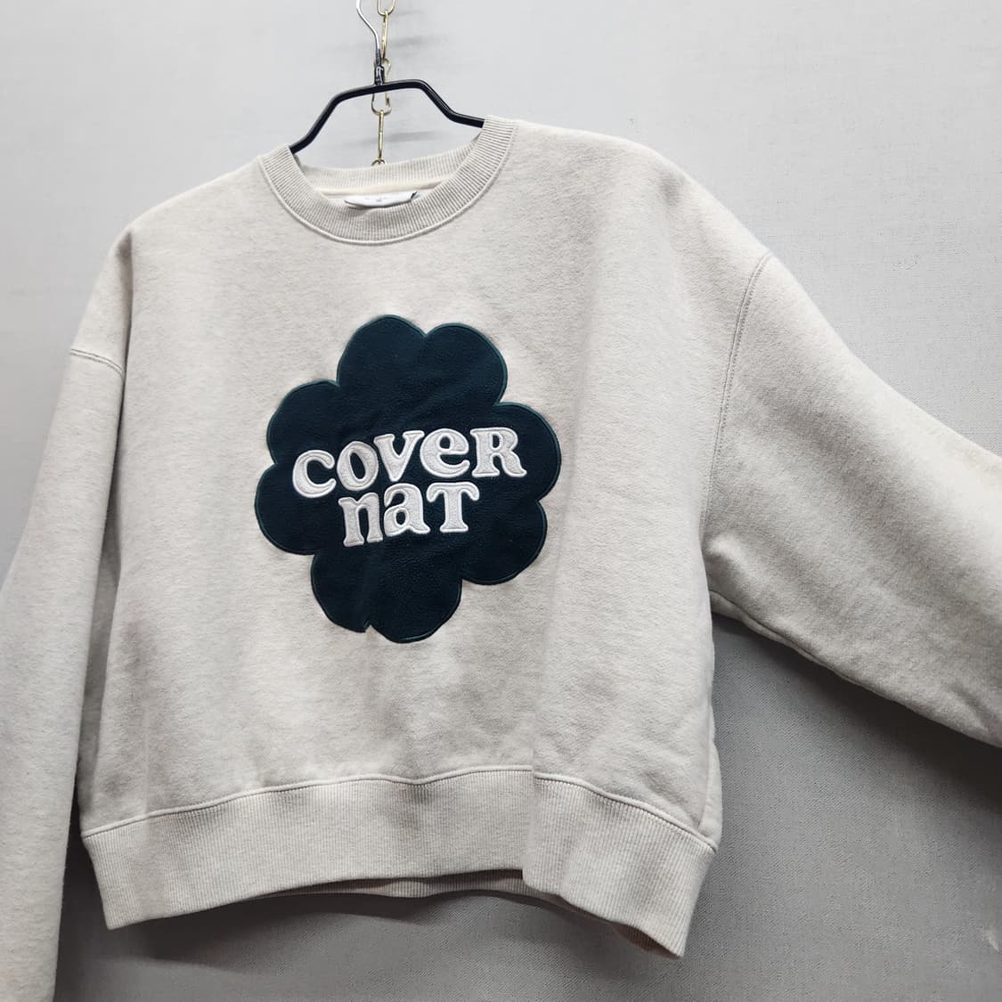 커버낫 빅클로버 로고 크롭 맨투맨 L 상품이미지2