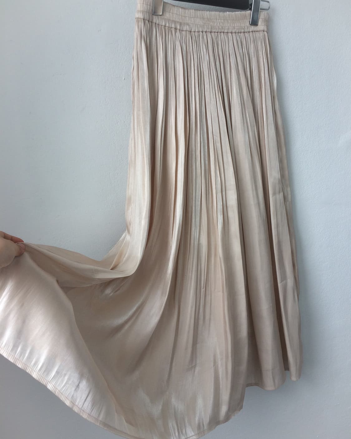 Glossy pleats long skirt 상품이미지3