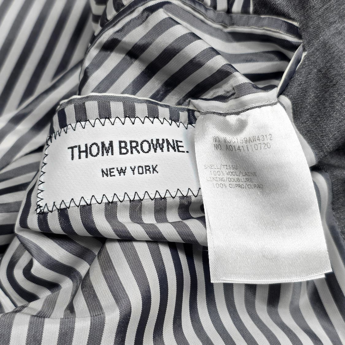 톰브라운 120수 울 하이암홀 블레이저 자켓 상품이미지7