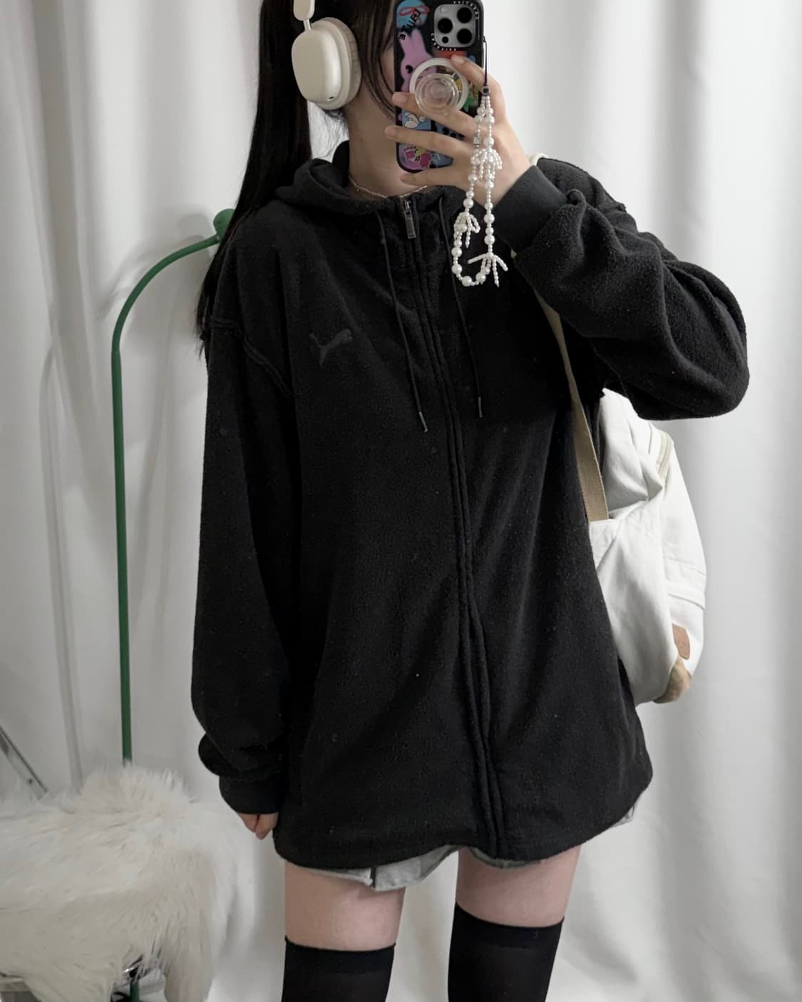 푸마 블랙 뽀글이 오버핏 후드 집업 상품이미지2