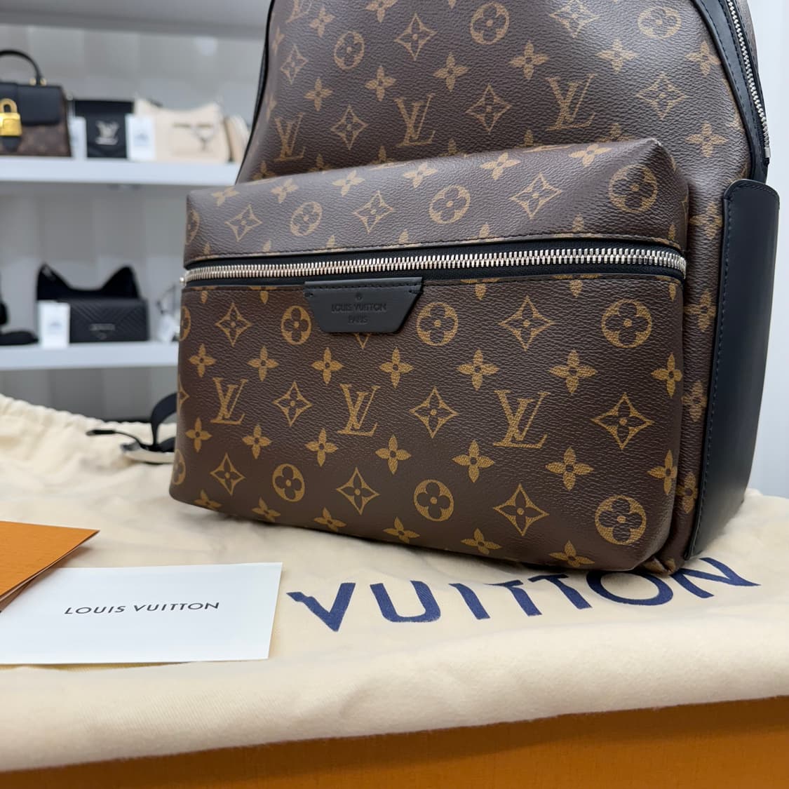 [25년 10월구매] 루이비통 디스커버리 백팩 PM 상품이미지6