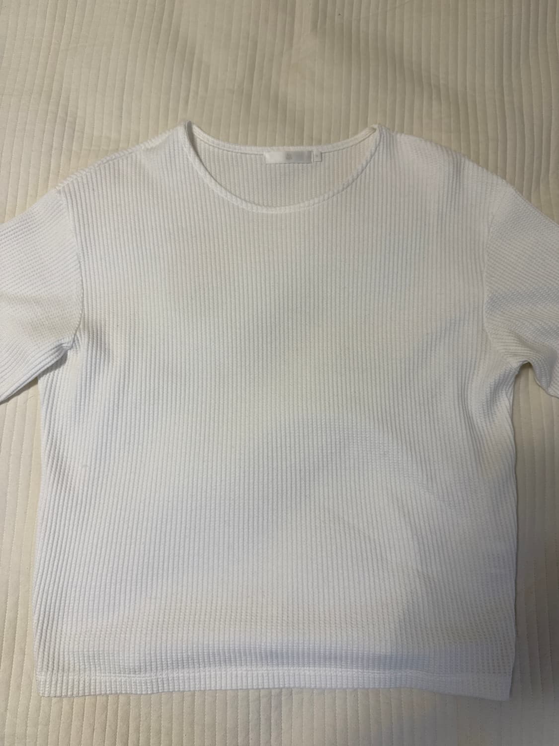 “화이트 니트 새상품급 / 기본템 / 크롭핏 상품이미지1