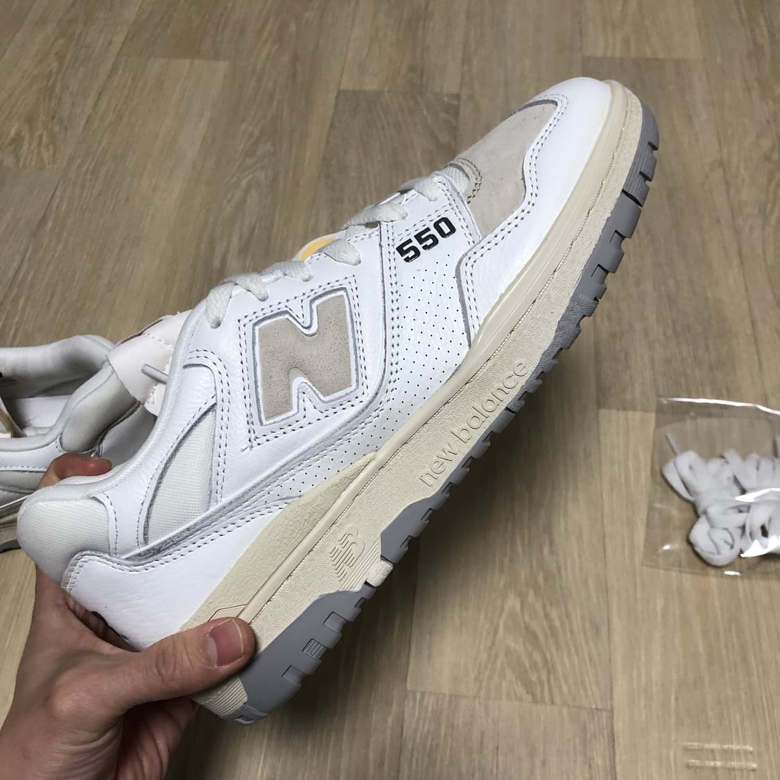 (275) 새상품 뉴발란스 BB 550 화이트 팀버울프 상품이미지9