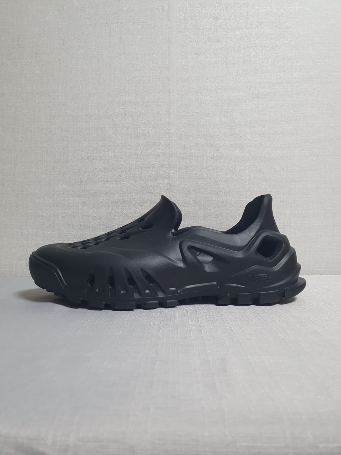 260mm 반스 슬립온 트랙 아쿠아슈즈 클로그 캐비어 블랙 8 상품이미지3