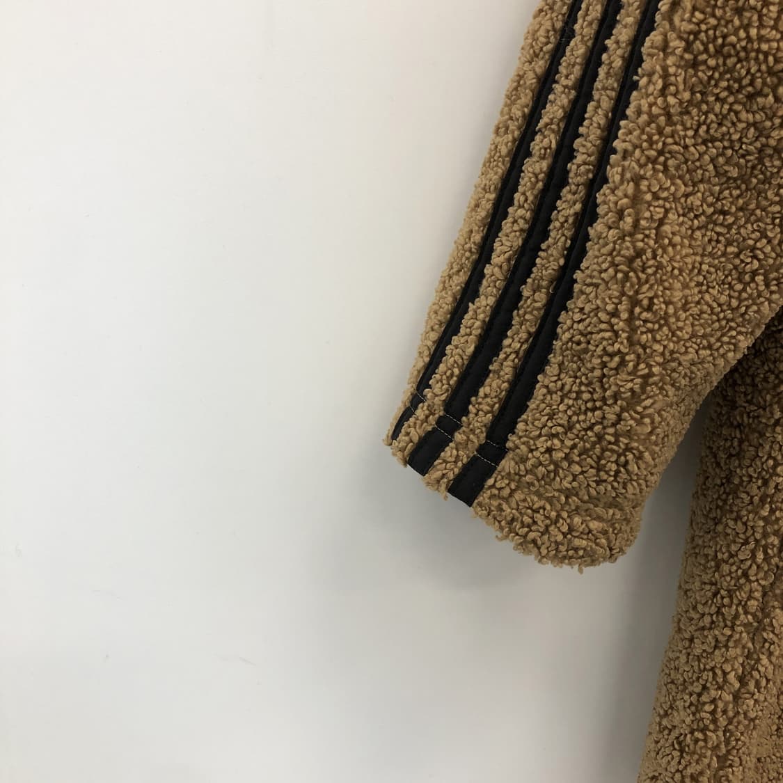 아디다스 리버시블 롱 쉐르파 제니후리스 XS  상품이미지7