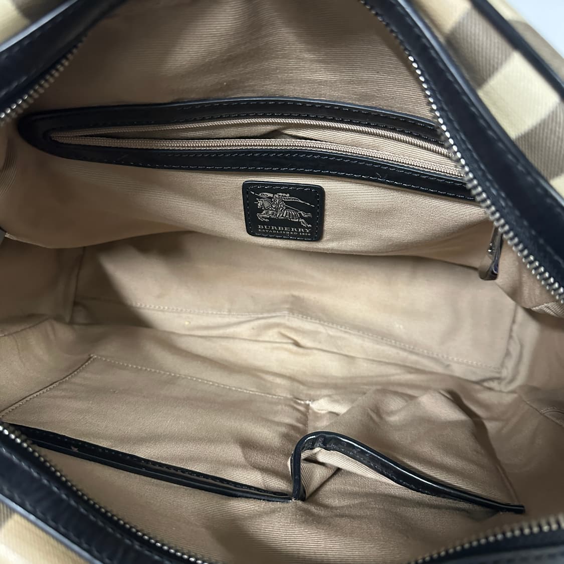 버버리 체크 토트백 상품이미지5