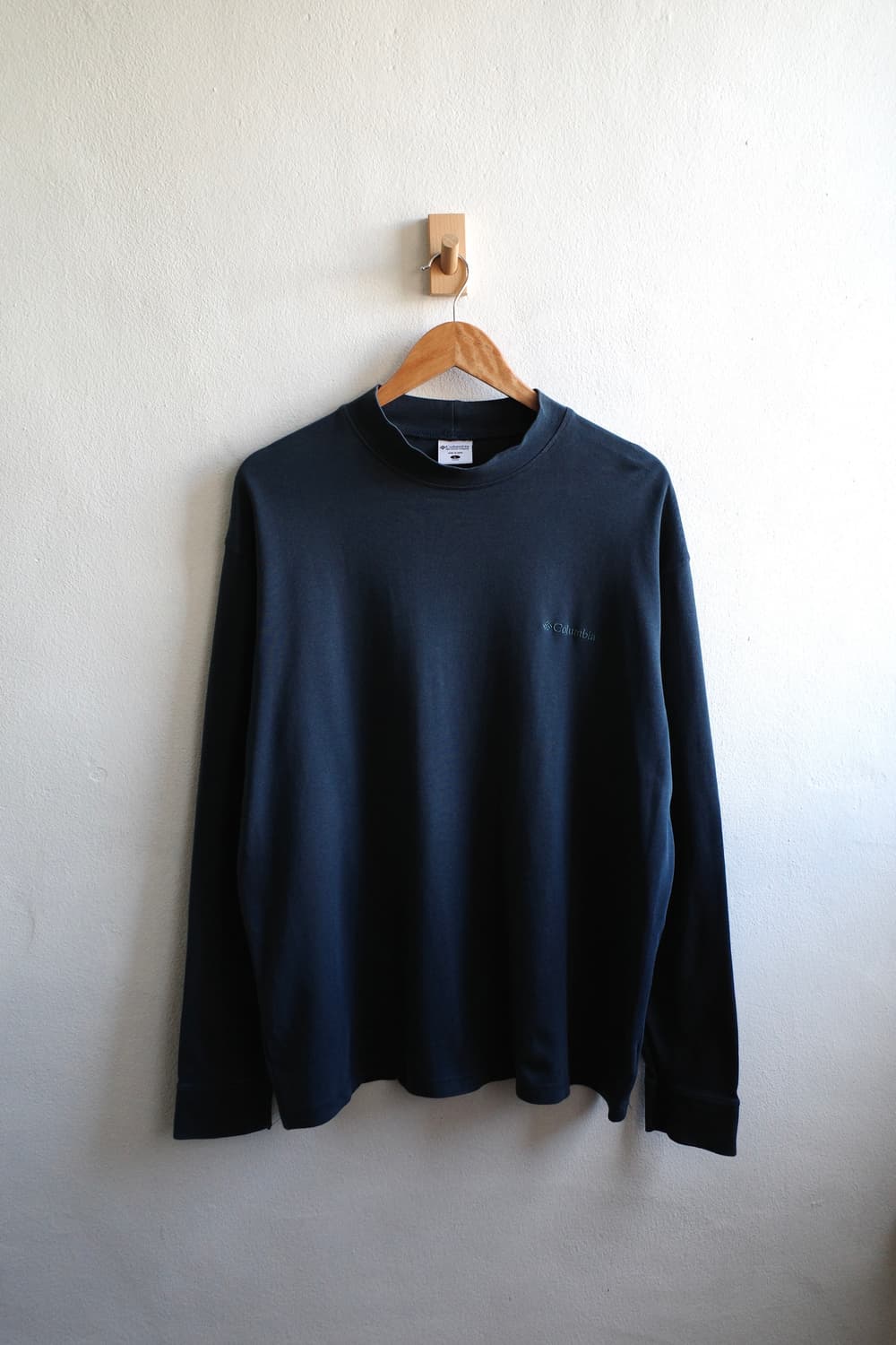 컬럼비아 롱슬리브 상품이미지2