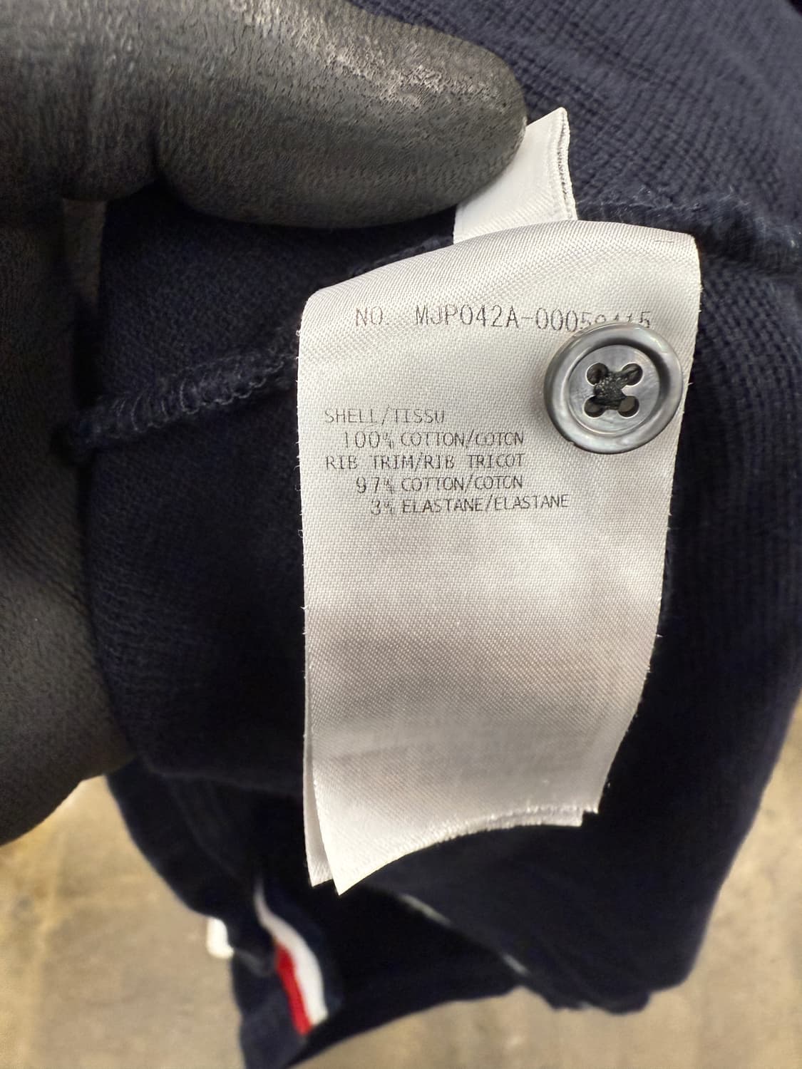 톰브라운 정품 백삼선 스트라이프 카라티 3 상품이미지8