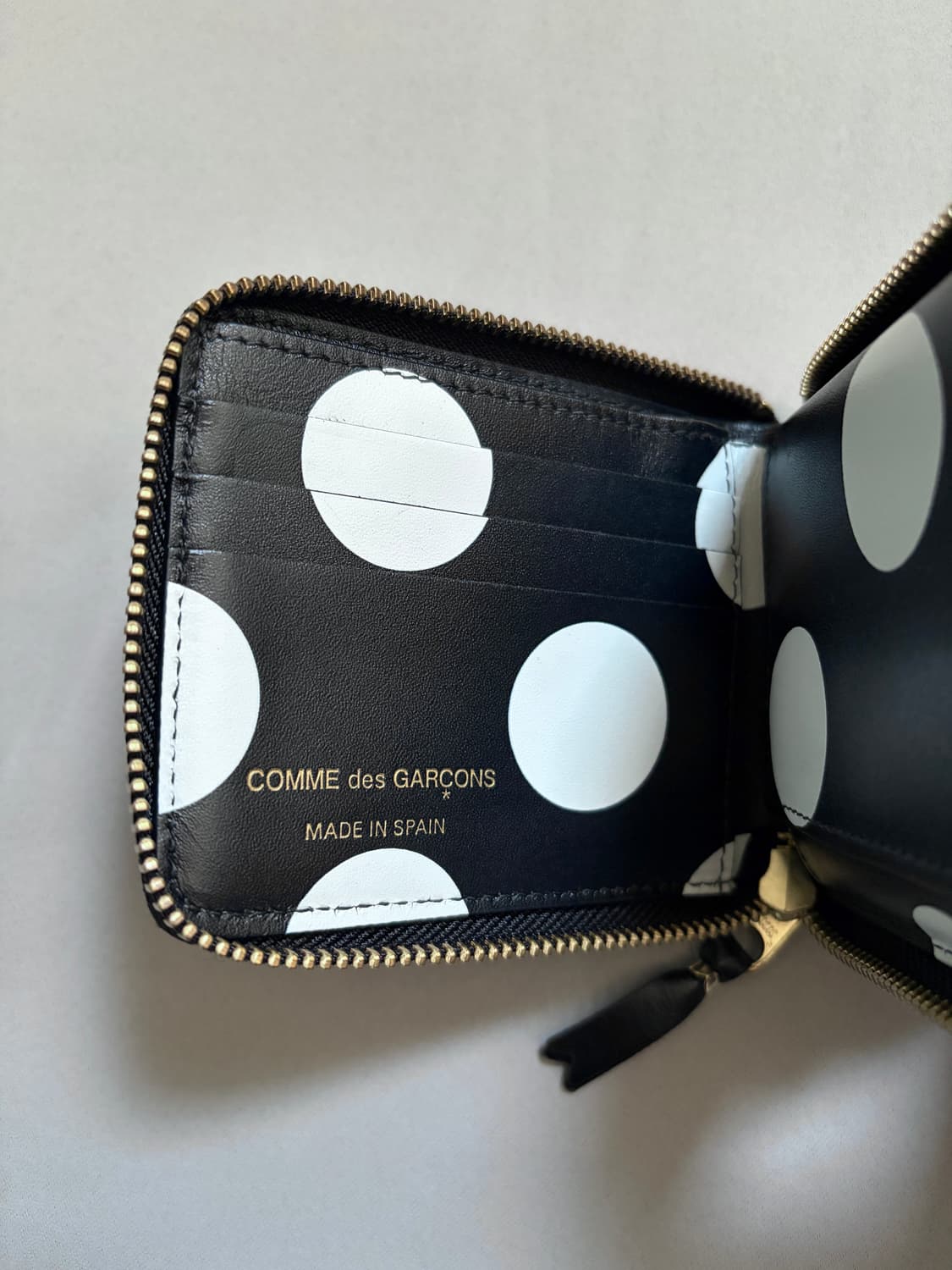 꼼데가르송 지갑 상품이미지2