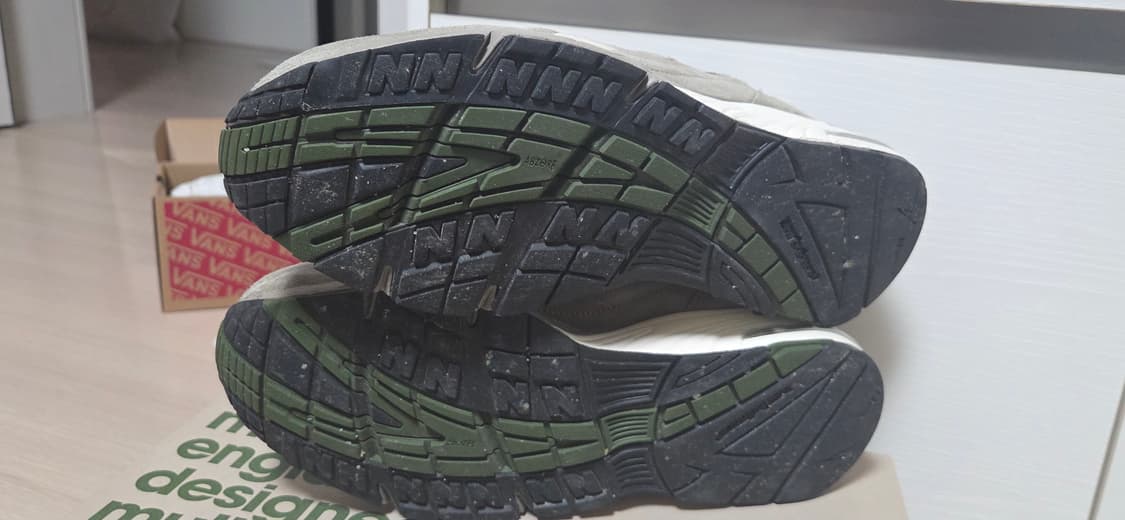 뉴발란스 에메레온도르 991 275사이즈  상품이미지8