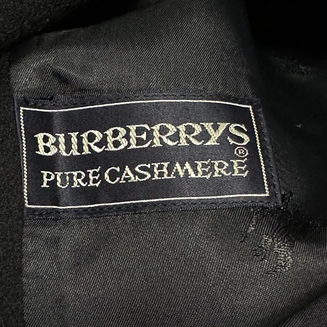 버버리 캐시미어 블랙 코트 상품이미지5