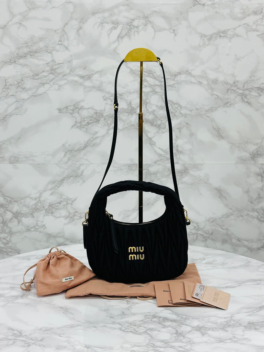 미우미우 완더 마트라세 호보백 상품이미지3