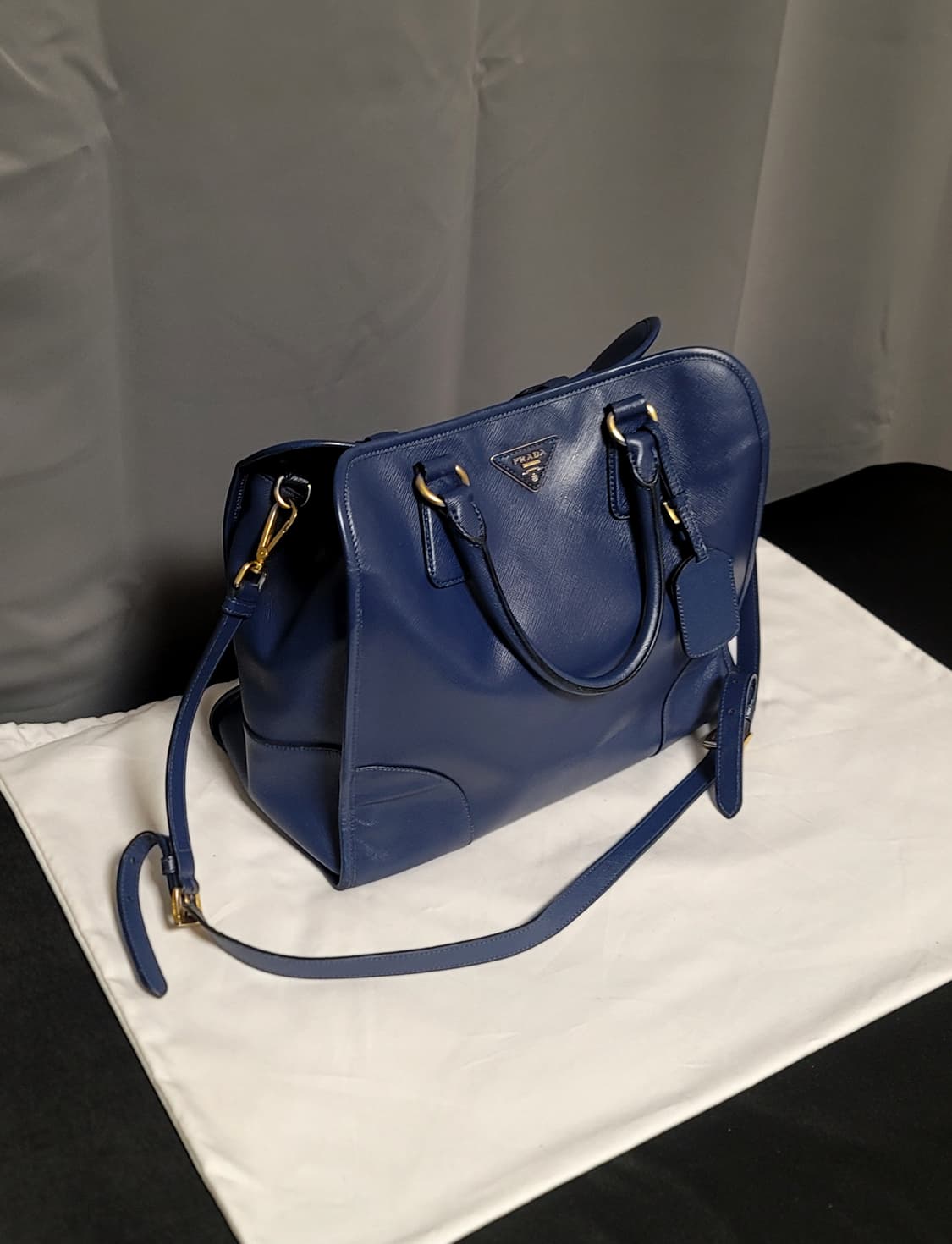 프라다 가방,크로스백토트백(디올샤넬보테가루이비통구찌셀린느생로랑발렌시아가) 상품이미지3