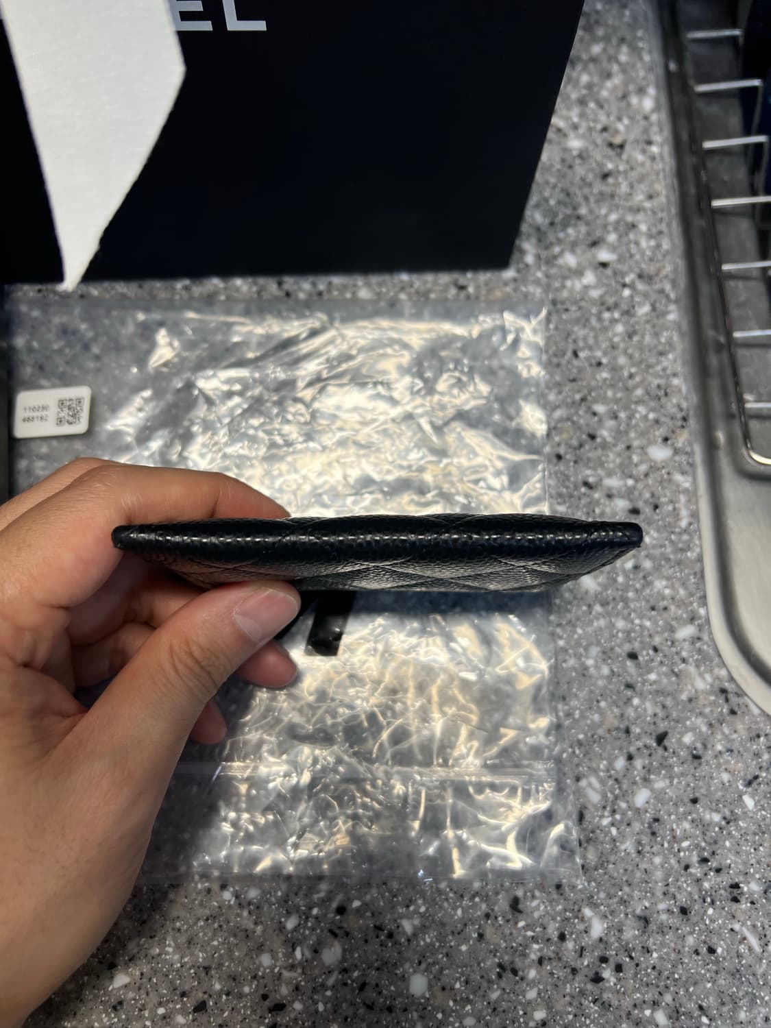 [상태아주좋음, 크림발 풀셋] 샤넬 카프스킨 카드지갑 실버 해 상품이미지4