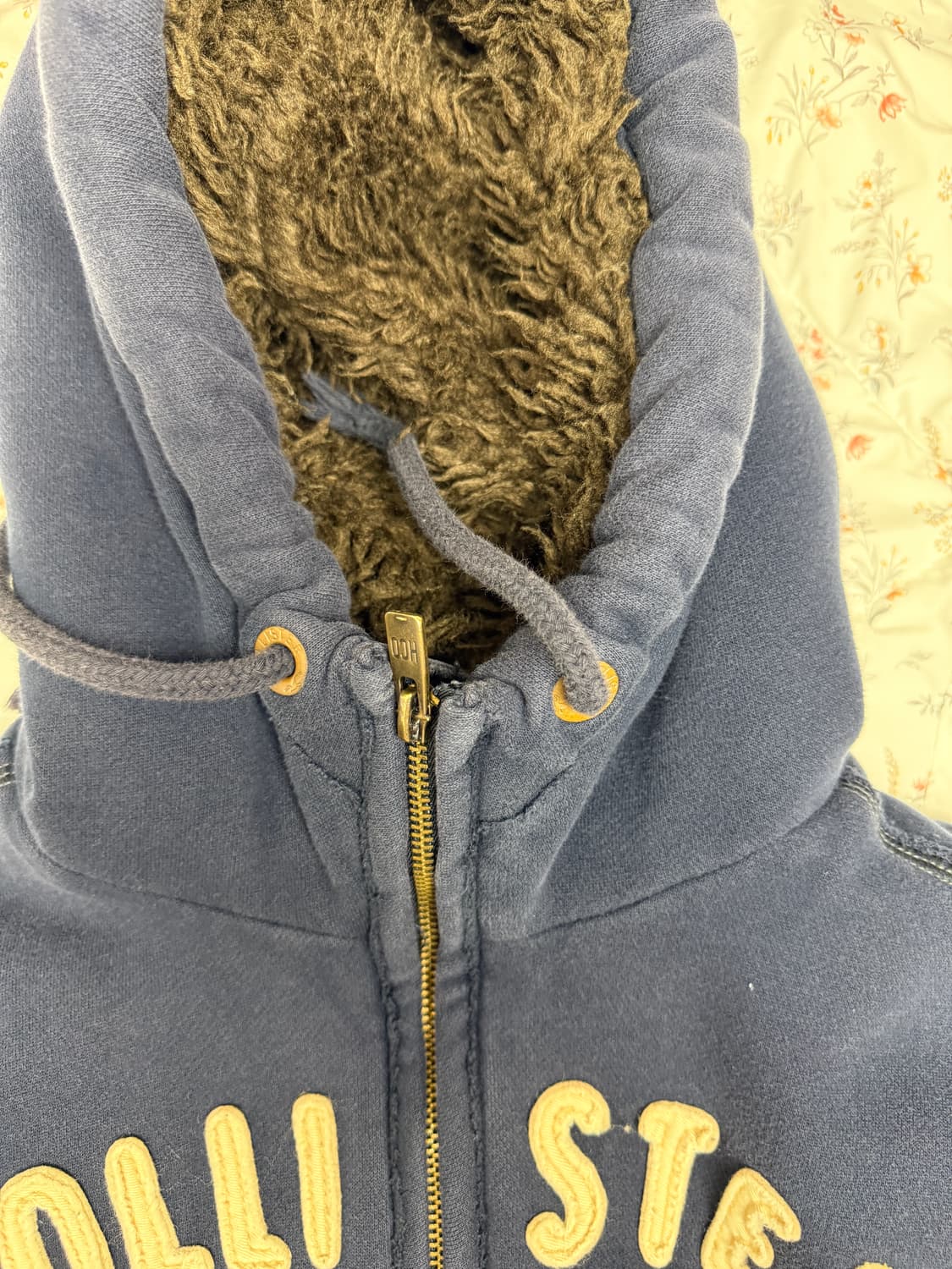 홀리스터 남녀공용  후드 집업입니다  이쁨 구재 상품이미지5