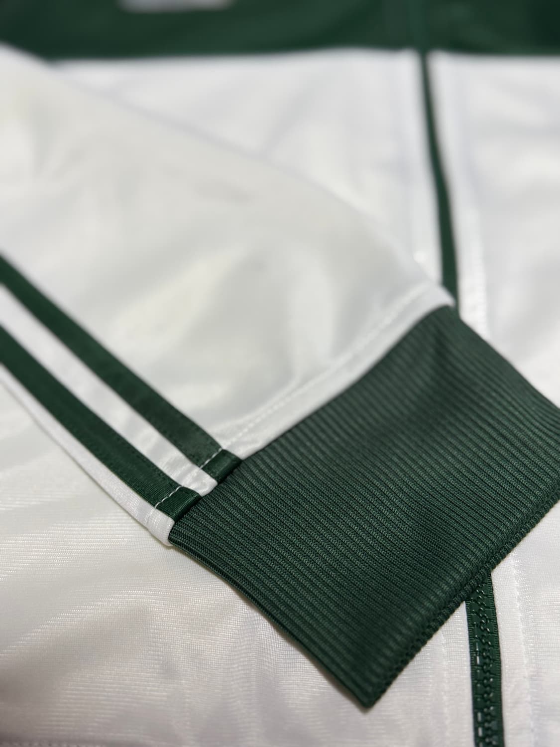 오아시스 한정판 공식 2005년 투어 머천다이즈 트랙탑 상품이미지3