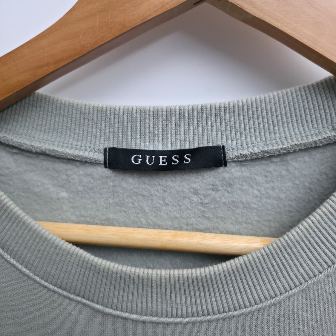 [L] 게스 맨투맨 상품이미지4