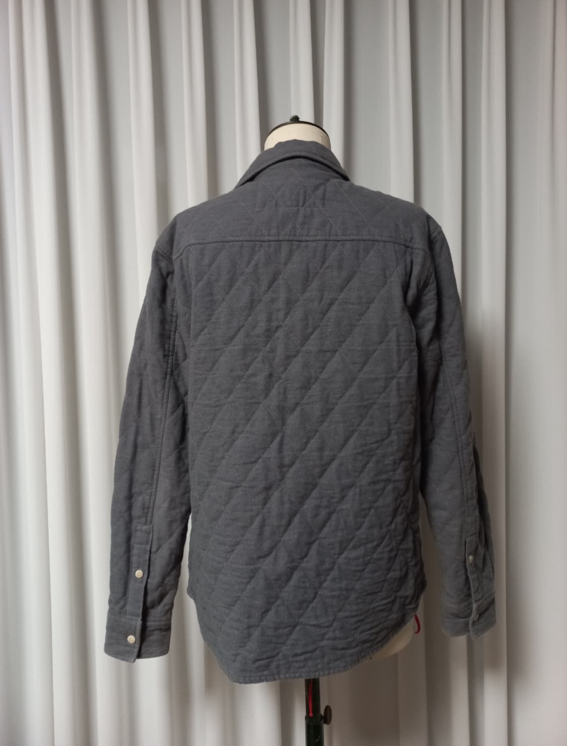[M] 네버마인드 그레이 퀼티드 셔츠 상품이미지3