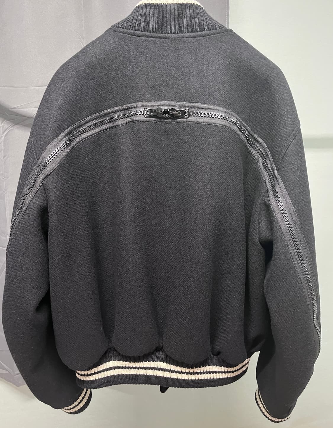 [L] 드리스 반 노튼 울 봄버 상품이미지2