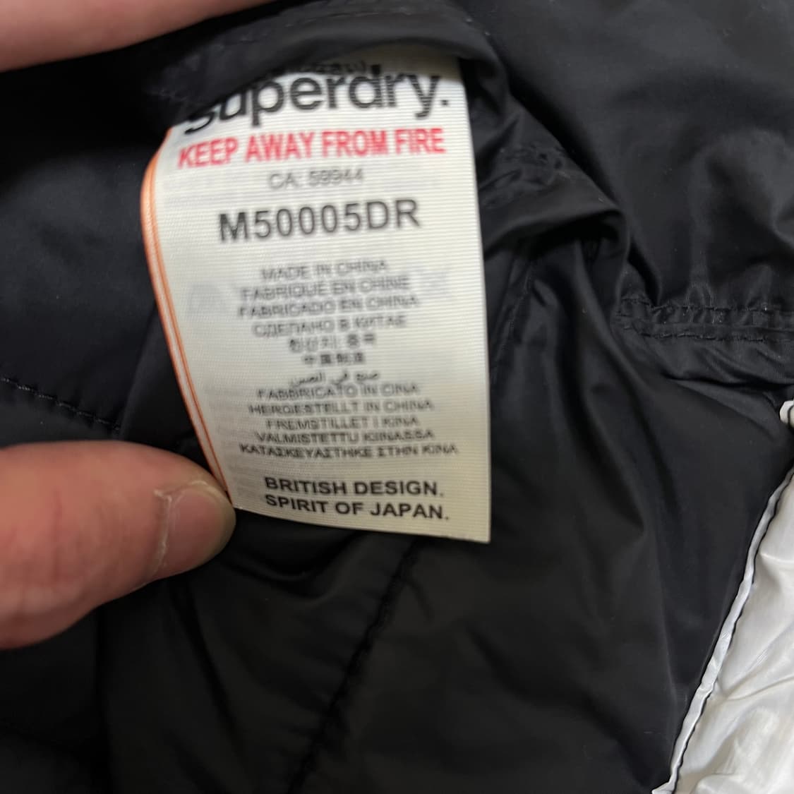 슈퍼드라이 재팬 Superdry 그라데이션 경량패딩 자켓 L(100) 상품이미지4