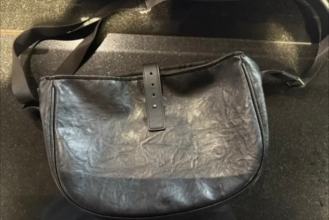 해칭룸 레더 숄더백 L 상품이미지2