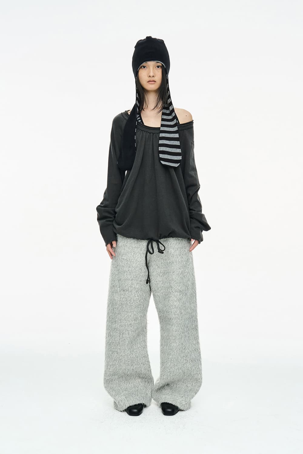 [새상품] 세릭 팬츠 Hairy Wide Pants / Gray 판매 상품이미지5