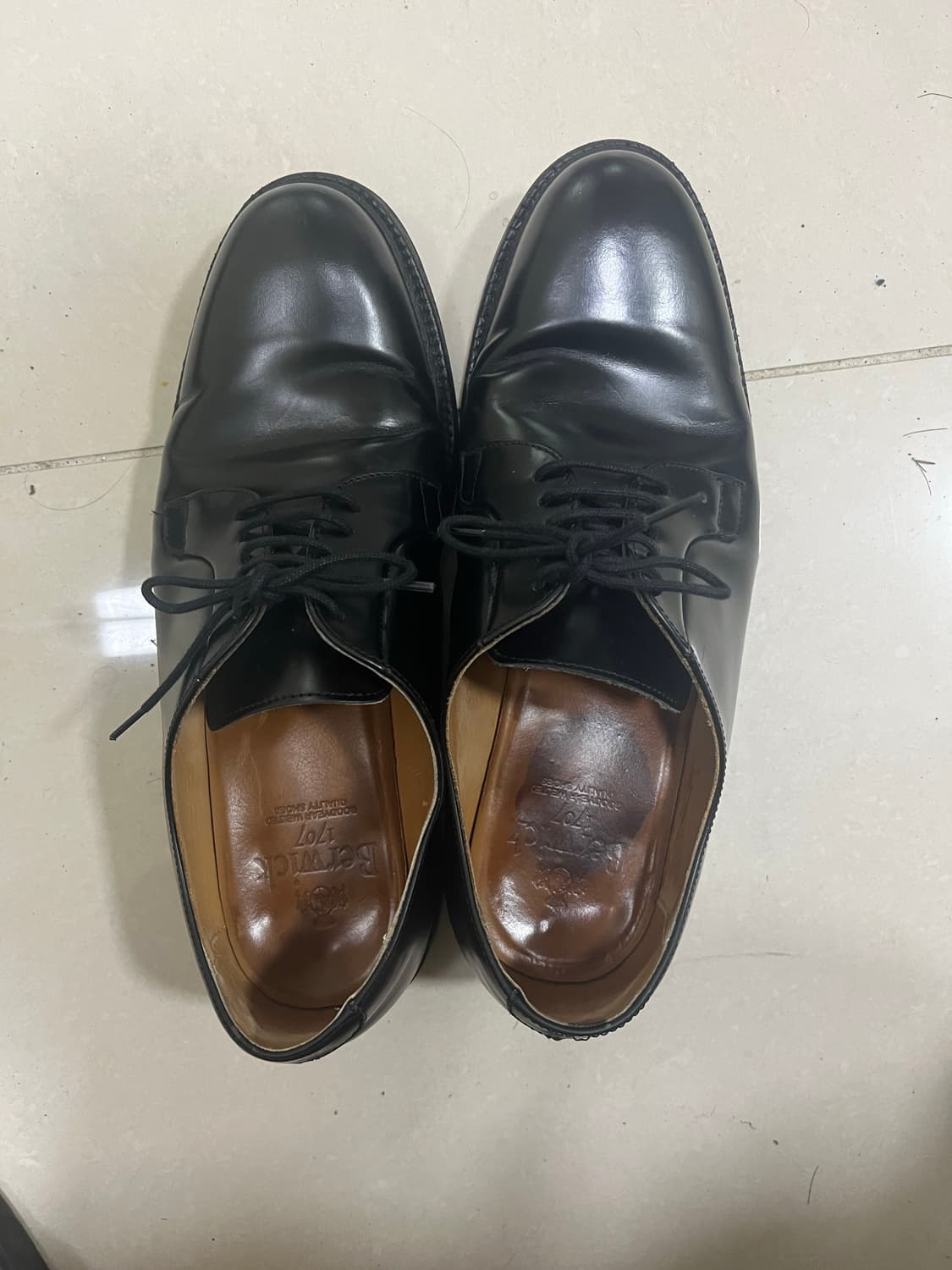 Berwick 1707 5341 Plain Toe Derby Shoes  상품이미지2
