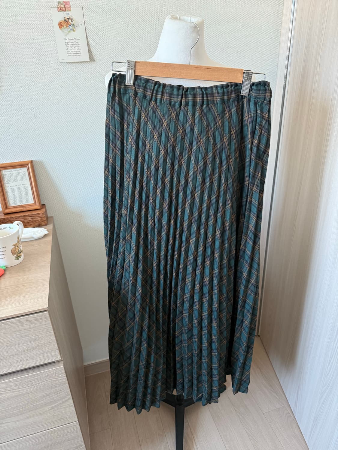 얼스뮤직 가을 롱플리츠 스커트 상품이미지2