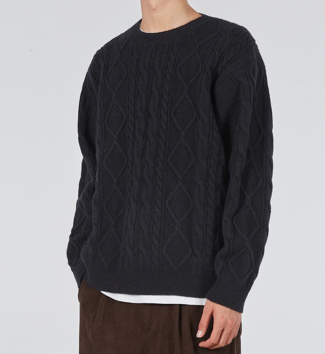 케이블 크루넥 스웨터 니트 블랙 상품이미지2