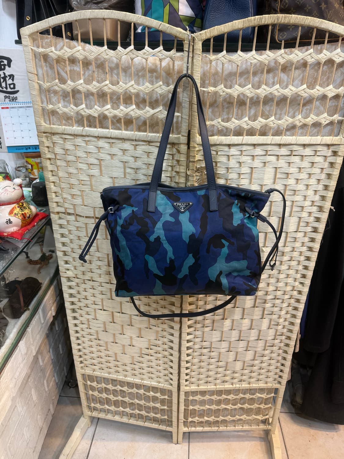 정품 프라다 카무플라쥬 패턴 테수토 나일론 쇼퍼백 팝니다 상품이미지1