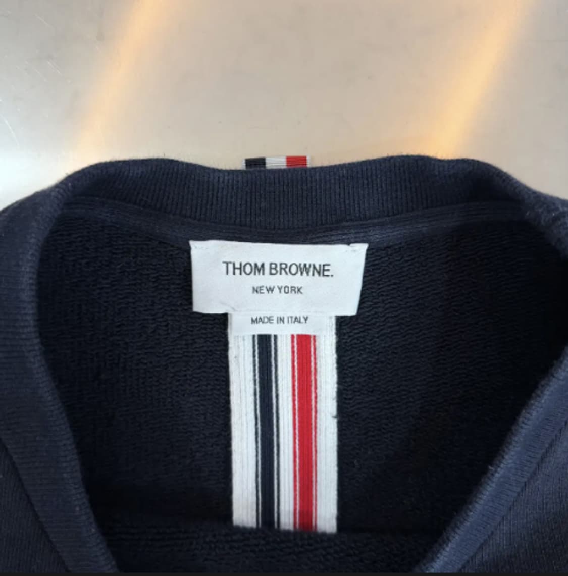 THOM BROWNE 클래식 맨투맨 네이비 사이즈 4 상품이미지2