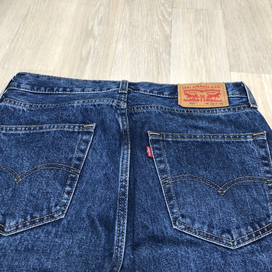 (32) 리바이스 Levi's 505 레귤러핏 중청 워시드 데님 상품이미지5